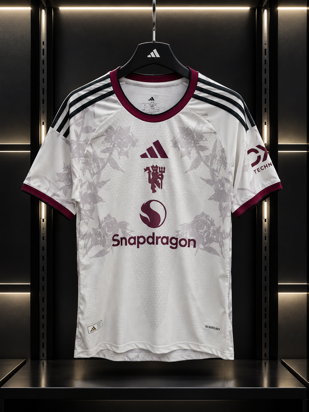 Manchester United 2025/26 Away Jersey – White & Burgundy adidas Football Shirt